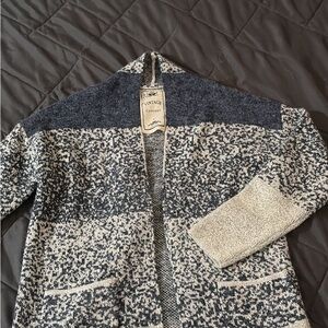 Vintage Concept Navy and Cream Knit Sweater